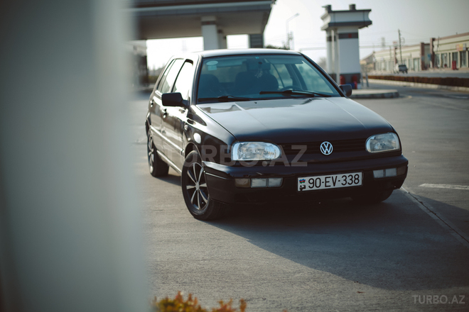 Volkswagen Golf 1997, 273,500 km - 1.8 л - Bakı
