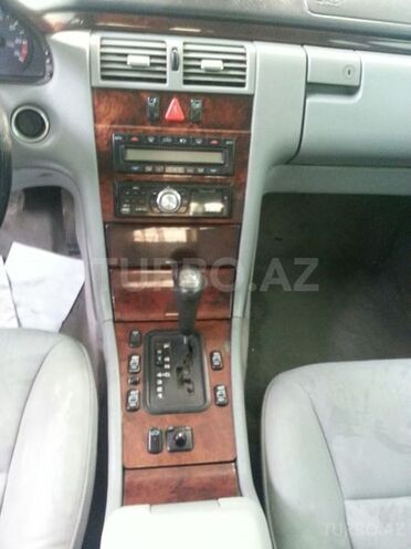 Mercedes E 320 1997, 340,000 km - 3.2 l - Bakı