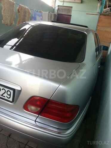 Mercedes E 320 1997, 340,000 km - 3.2 l - Bakı