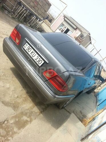 Mercedes E 290 1996, 320,000 km - 2.9 l - Bakı