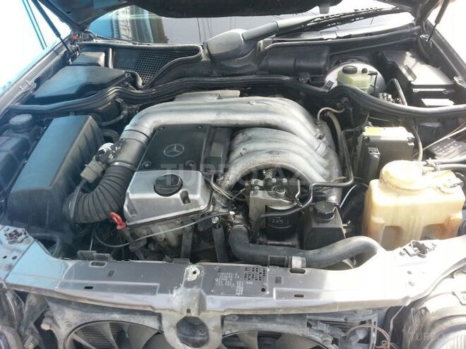 Mercedes E 290 1996, 320,000 km - 2.9 l - Bakı