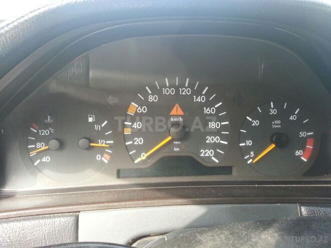 Mercedes E 290 1996, 320,000 km - 2.9 l - Bakı