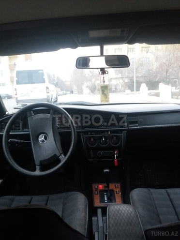 Mercedes 190 1992, 253,780 km - 2.0 л - Bakı