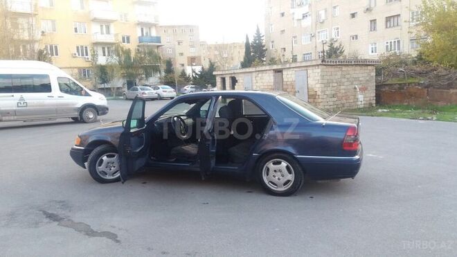 Mercedes C 220 1996, 250,000 km - 2.2 l - Bakı