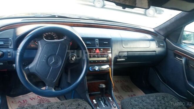 Mercedes C 220 1996, 250,000 km - 2.2 l - Bakı