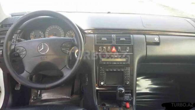 Mercedes E 320 2001, 225,000 km - 3.2 л - Bakı