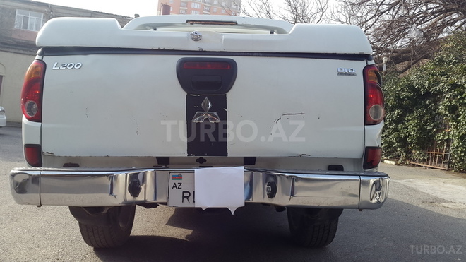 Mitsubishi L200 2007, 260,800 km - 2.5 l - Bakı