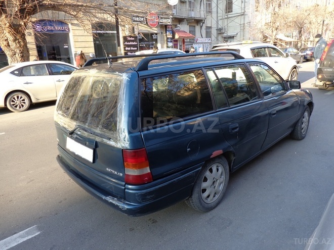 Opel Astra 1997, 3,395,482 km - 1.6 л - Bakı