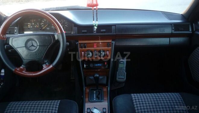 Mercedes E 300 1994, 569,000 km - 3.0 l - Şirvan