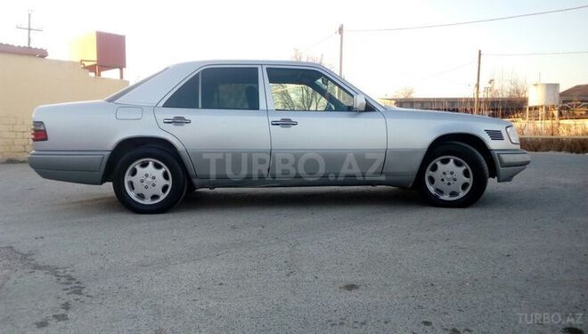 Mercedes E 300 1994, 569,000 km - 3.0 l - Şirvan