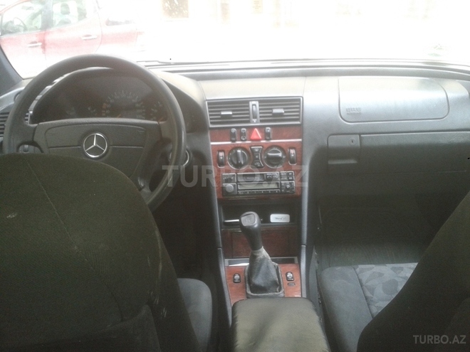 Mercedes C 180 1999, 250,000 km - 1.8 l - Bakı