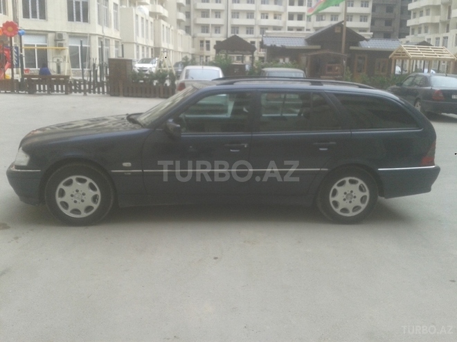 Mercedes C 180 1999, 250,000 km - 1.8 l - Bakı