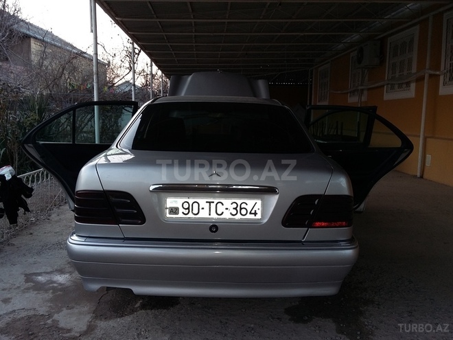 Mercedes E 200 1996, 271,523 km - 2.0 l - Şirvan