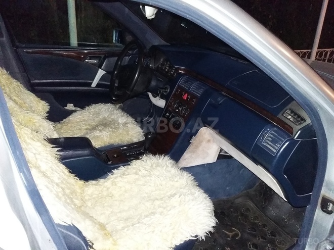 Mercedes E 200 1996, 271,523 km - 2.0 l - Şirvan