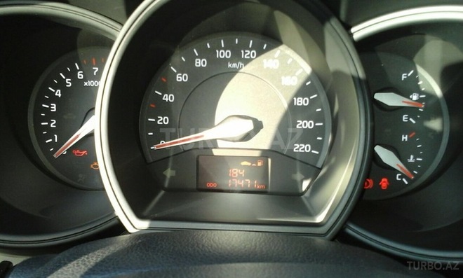 Kia Rio 2015, 17,000 km - 1.4 л - Kürdəmir