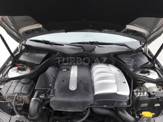 Mercedes C 220 2001, 251,708 km - 2.2 l - Bakı