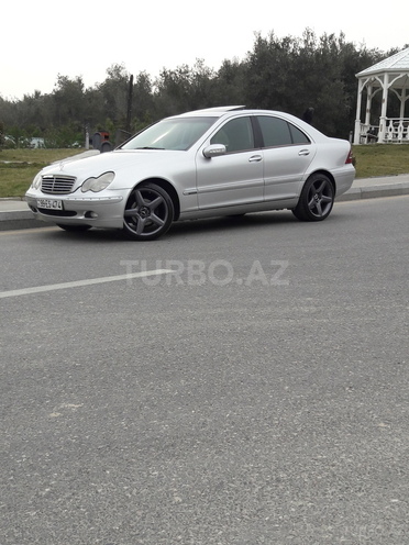 Mercedes C 220 2001, 251,708 km - 2.2 l - Bakı