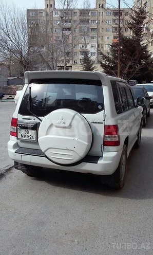 Mitsubishi Pajero io 2000, 2,890,000 km - 2.0 l - Bakı