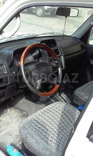 Mitsubishi Pajero io 2000, 2,890,000 km - 2.0 l - Bakı