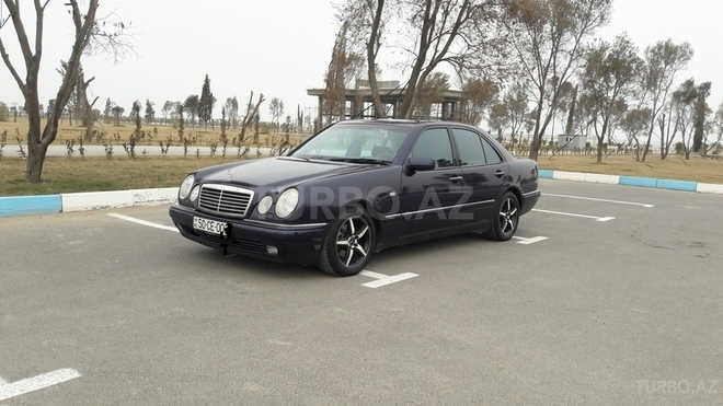 Mercedes E 200 1997, 400,000 km - 2.0 l - Sumqayıt