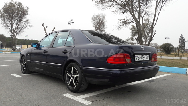 Mercedes E 200 1997, 400,000 km - 2.0 l - Sumqayıt