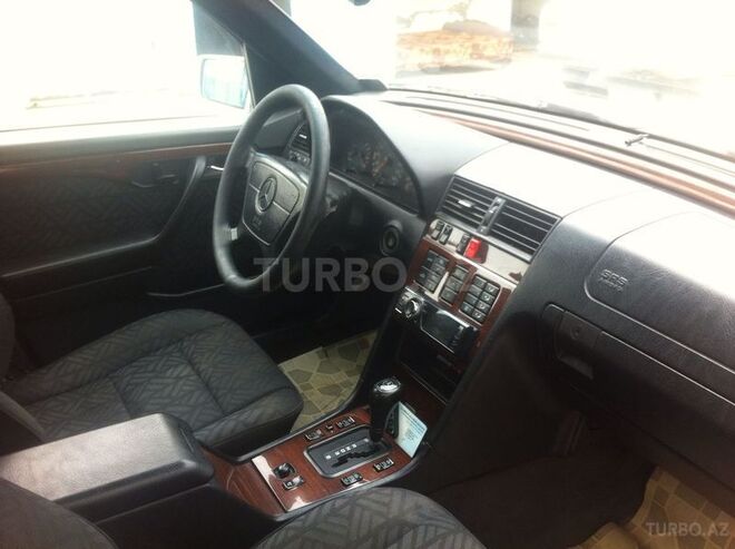 Mercedes C 220 1995, 187,000 km - 2.2 л - Ağcabədi