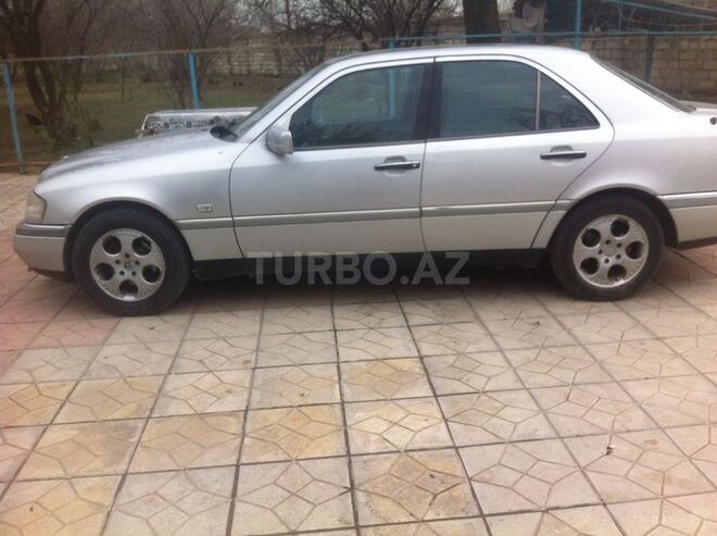 Mercedes C 220 1995, 187,000 km - 2.2 л - Ağcabədi