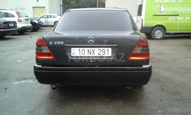 Mercedes C 200 1995, 299,000 km - 2.0 л - Bakı