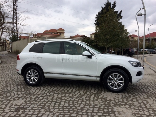 Volkswagen Touareg 2012, 85,600 km - 3.6 l - Bakı