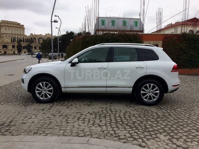 Volkswagen Touareg 2012, 85,600 km - 3.6 l - Bakı