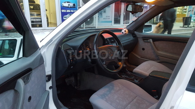 Mercedes C 200 1996, 382,000 km - 2.0 л - Bakı