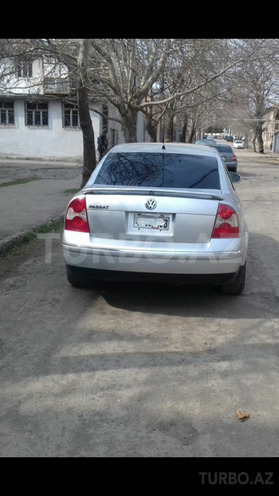 Volkswagen Passat 2004, 192,350 km - 1.8 l - Gəncə