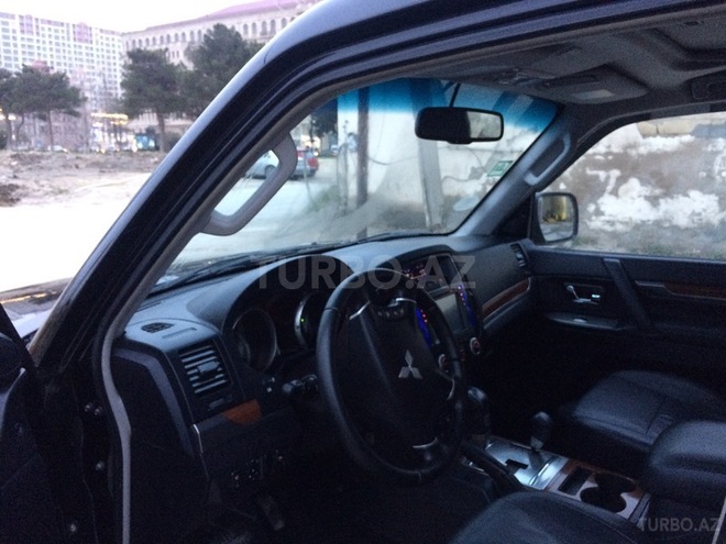 Mitsubishi Pajero 2007, 130,000 km - 3.0 л - Bakı