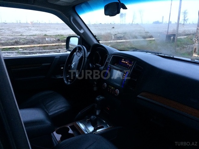 Mitsubishi Pajero 2007, 130,000 km - 3.0 л - Bakı