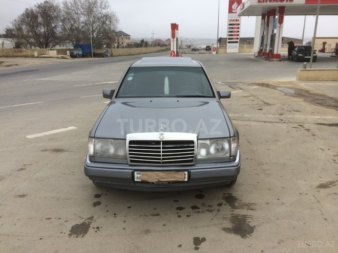 Mercedes E 250 1992, 429,745 km - 2.5 l - Sumqayıt