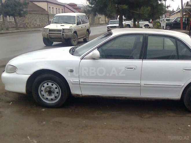 Hyundai Sonata 1998, 200,000 km - 2.0 l - Quba