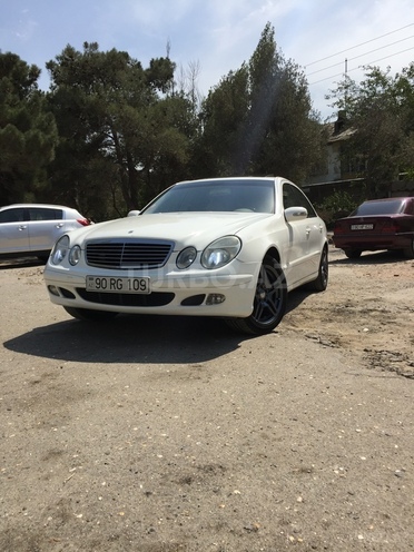 Mercedes E 240 2002, 335,000 km - 2.6 l - Bakı