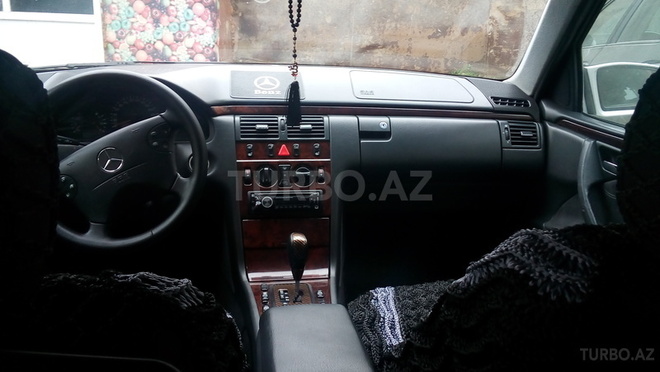 Mercedes E 220 2000, 198,000 km - 2.2 л - Bakı