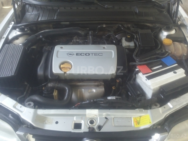 Opel Vectra 1999, 262,400 km - 1.6 l - Saatlı