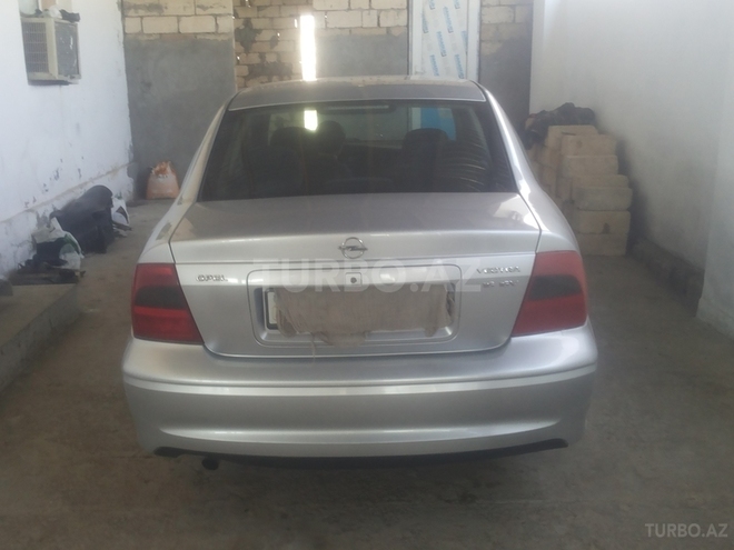 Opel Vectra 1999, 254,000 km - 1.6 l - Sabirabad