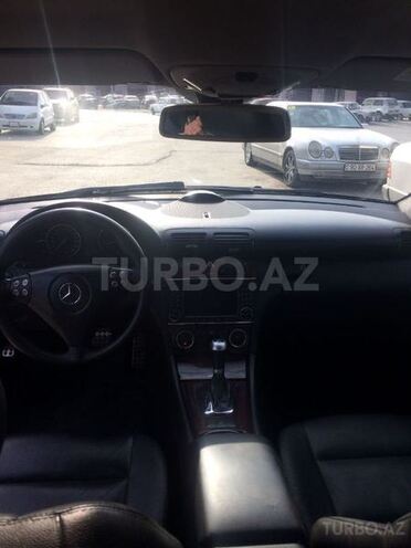 Mercedes C 320 2004, 240,000 km - 3.2 l - Sumqayıt