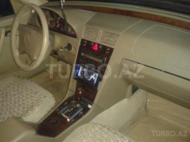 Mercedes C 230 1998, 241,600 km - 2.3 l - Bakı