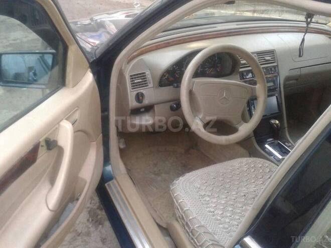 Mercedes C 230 1998, 241,600 km - 2.3 l - Bakı