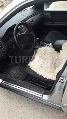 Mercedes E 200 1998, 204,532 km - 2.0 l - Bakı
