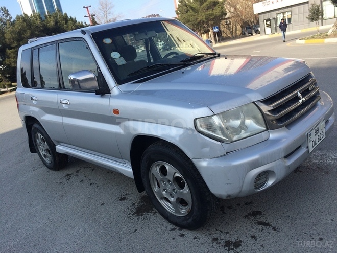 Mitsubishi Pajero io 2001, 214,041 km - 2.0 l - Sumqayıt