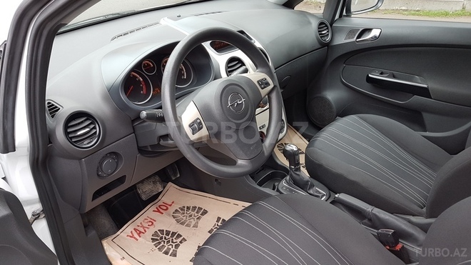 Opel Corsa 2008, 59,200 km - 1.4 l - Gəncə