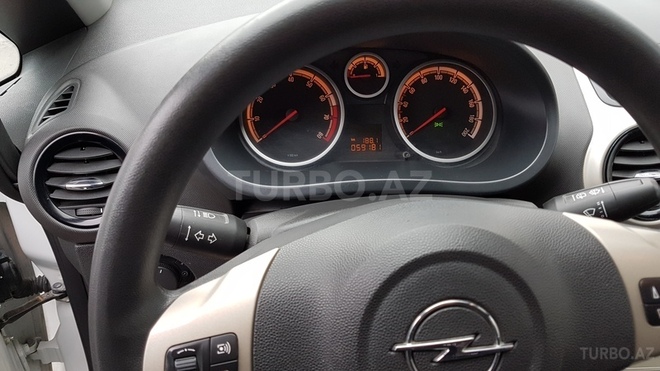 Opel Corsa 2008, 59,200 km - 1.4 l - Gəncə