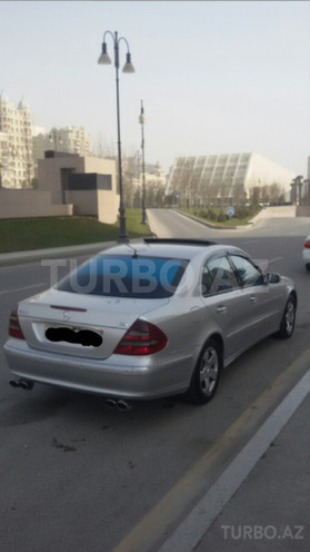 Mercedes E 270 2003, 246,300 km - 2.7 l - Bakı