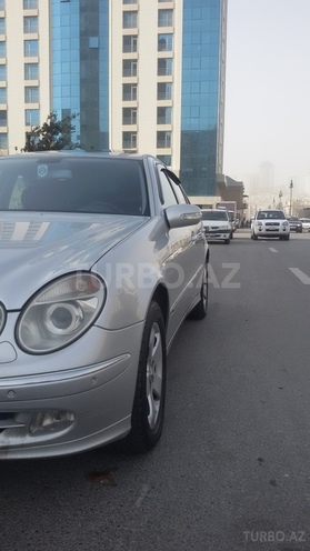 Mercedes E 270 2003, 246,300 km - 2.7 l - Bakı