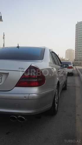 Mercedes E 270 2003, 246,300 km - 2.7 l - Bakı